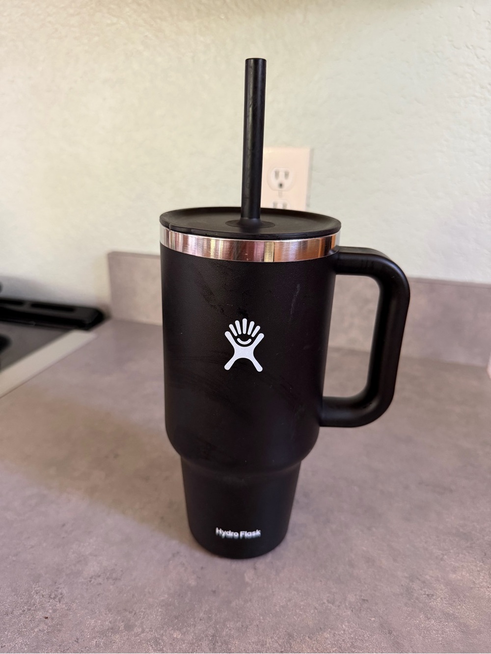 Hydro Flask 32 Oz All Around Travel Tumbler in Black